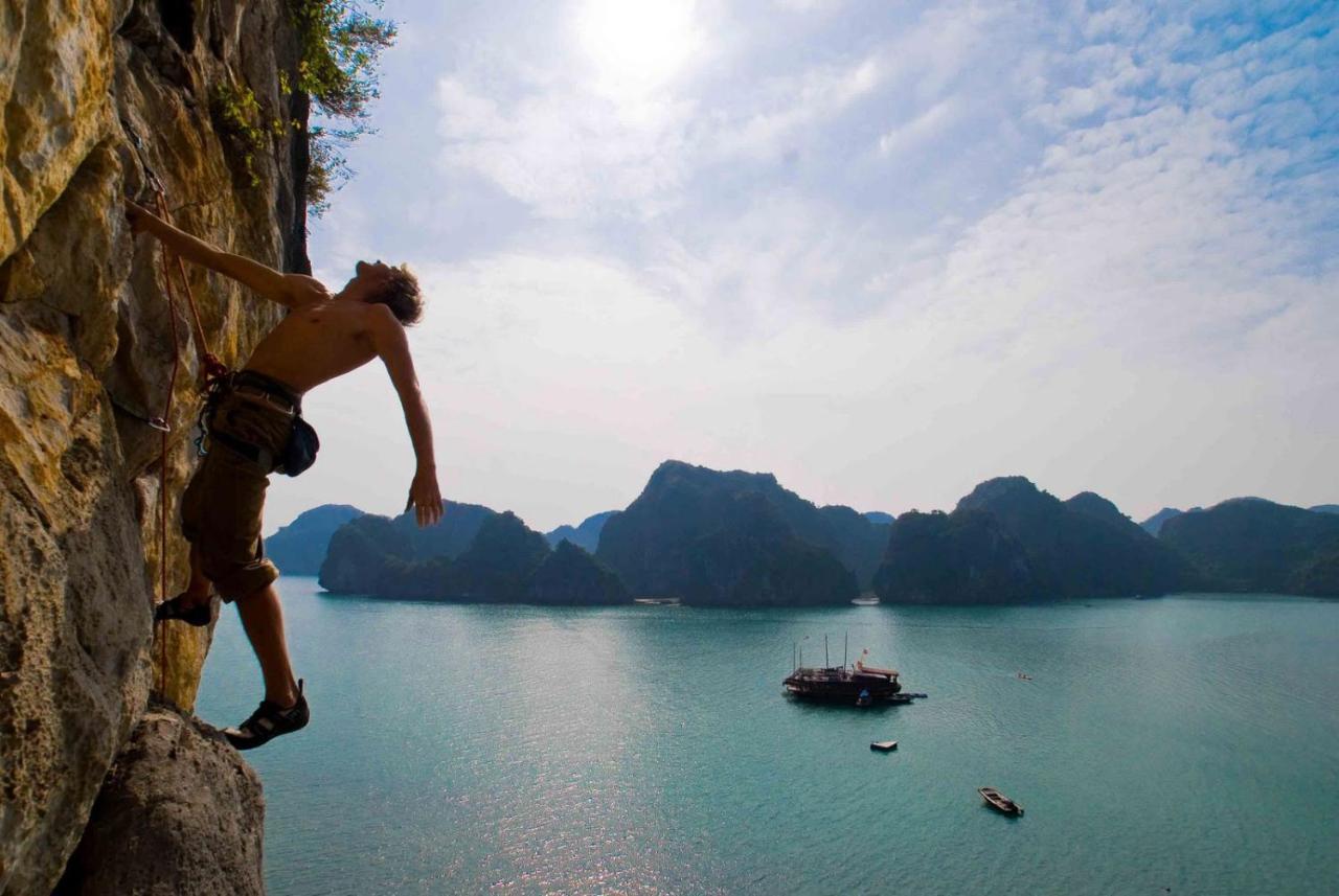 Cat Ba Thanh Cong Hotel Dong Khe Sau Buitenkant foto